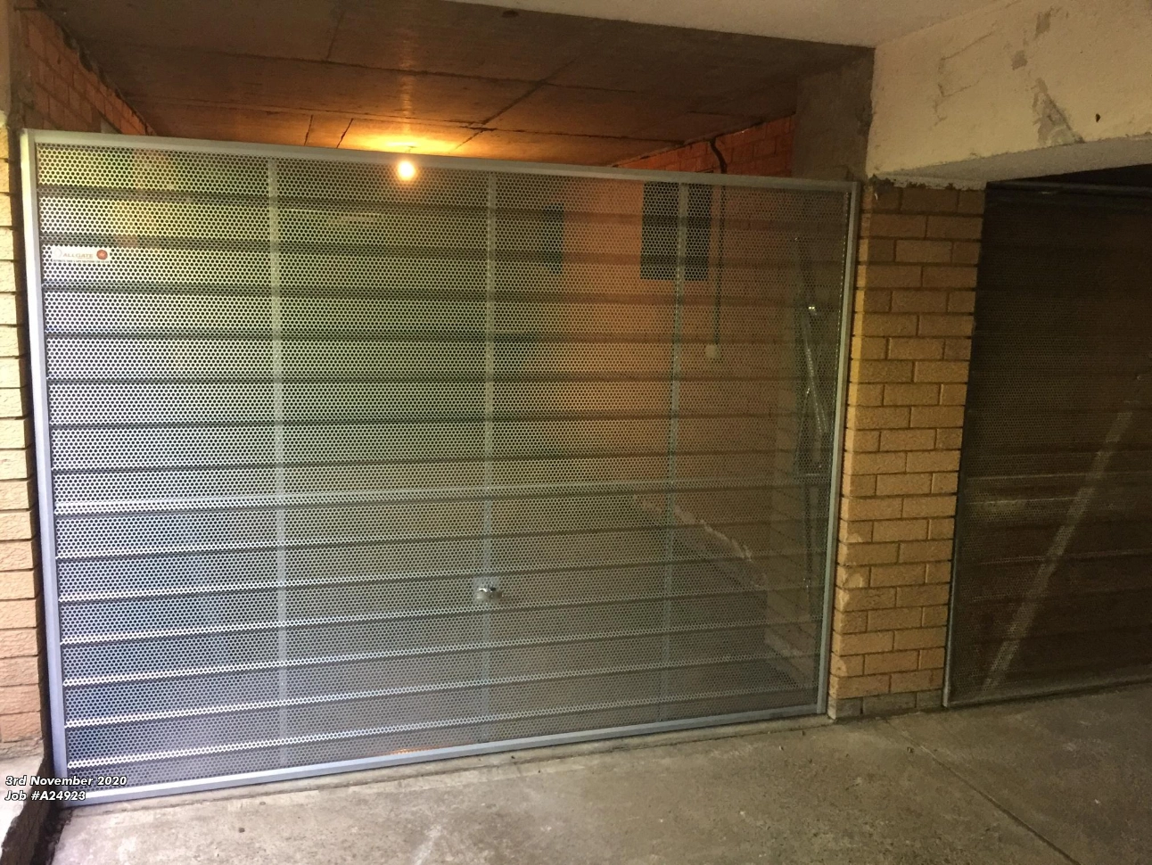 Tilt doors
